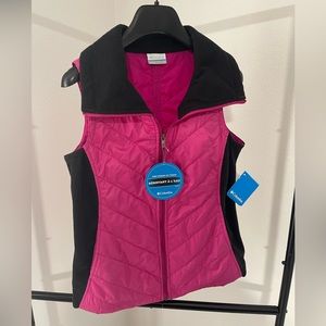 Columbia Women's Mix It Arounf Pink and Black Vest
